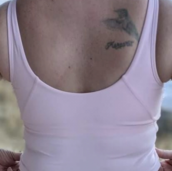 Shoreline Tank - Picture 1 of 4